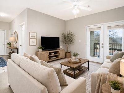 Property at 3297 S College St APT C201, Auburn, AL