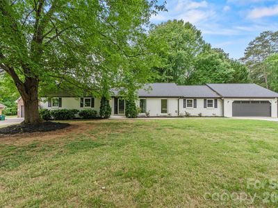6021 Morris Farm Ln
