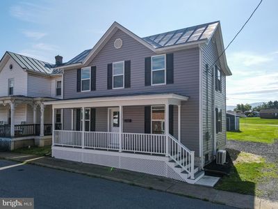 11 Bristol Ave