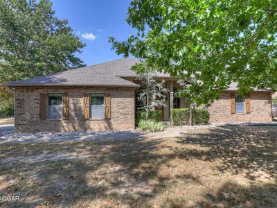 Property at 3706 Dove Ln, Loma Linda, MO