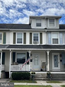 28 W Ruth Ave
