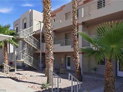 2068 Mesquite Ln APT 301