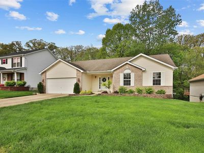 1200 Sweeping Oaks Dr