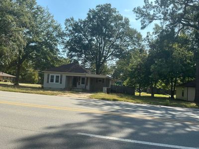 601 Main St