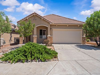716 Desert Marigold Ct
