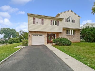 56 Eaton Pl