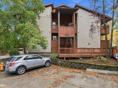 7242 Foxridge Cir #10-E