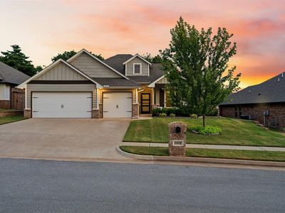 8008 Mimosa Dr