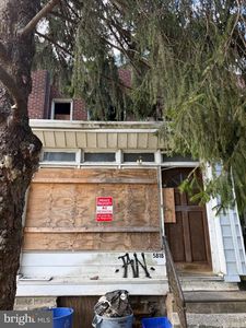 5818 Chew Ave