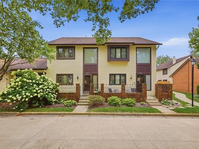 6852 Olde Greenbrier Ln