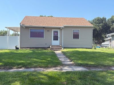 419 8th St