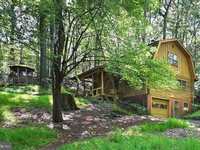 Property at 110 Oakbrook Ct, Birdsboro, PA