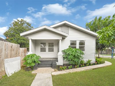 302 S 72nd St