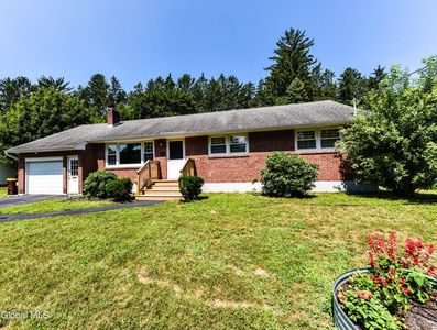 6 Lillian Drive