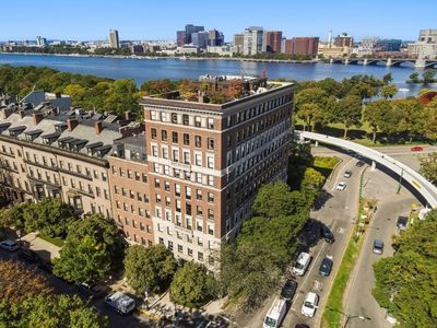 100 Beacon St #Phb