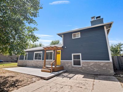 753 N Bebe St