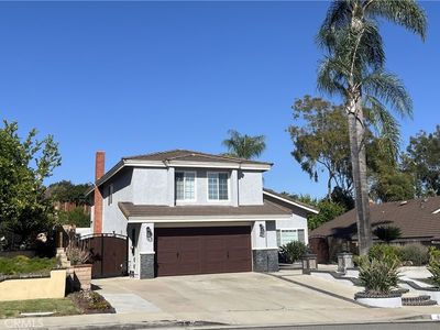 40 Country Wood Dr