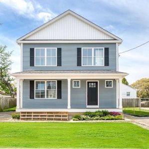 10 Fyffe Ave
