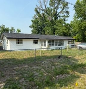 Property at 277 NW Waldo St, Lake City, FL