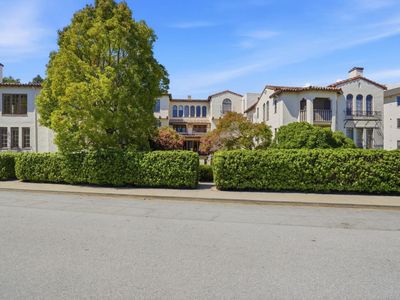 212 Eaton Rd APT 11