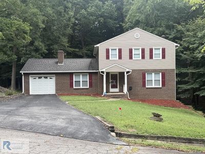 547 Beech Tree Ct