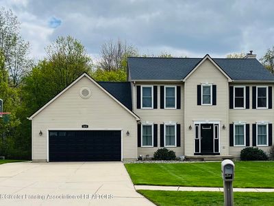 1075 Lacosta Dr