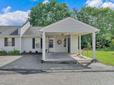 Property at 390 Tinkerview Dr, Cloverdale, VA