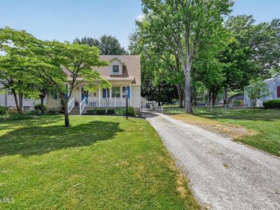 5247 Rowland Rd