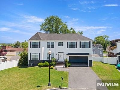 Property at 28 Lamb Court, Norwood, NJ