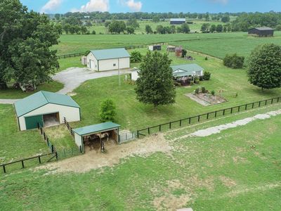 2451 N Middletown Rd