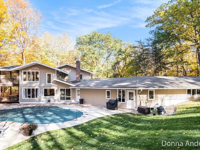 7160 River Valley Dr SE