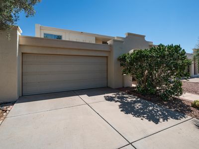 8737 E MONTEROSA Avenue