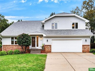 606 Woodbine Dr