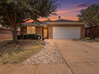 213 Sardius Blvd