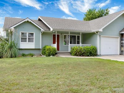 Property at 929 Connecticut Ave, Manhattan, KS