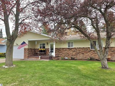 Property at 910 Smith St, East Tawas, MI