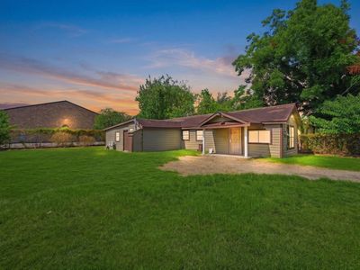 1420 Duff Ln