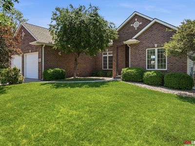 8601 Augusta Dr