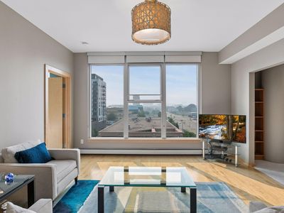 215 10th Ave S Unit 637