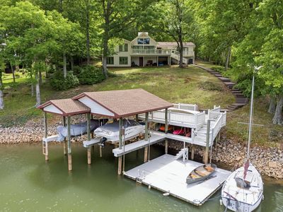 214 Twin Chimneys Dr