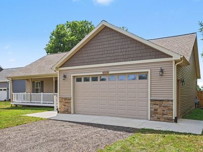 2010 Wolf Lake Rd