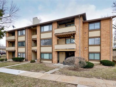 7 Fairways Cir APT E