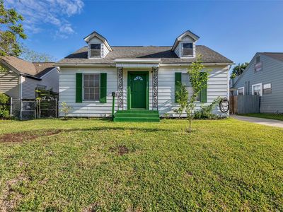 218 Olive Ave