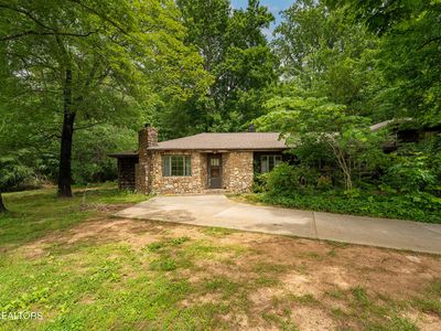 2212 Byington Solway Rd