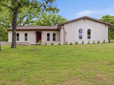 4439 Hillside Dr