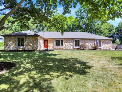 10913 Pleasantview Dr