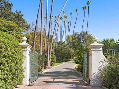 262 S San Rafael Ave