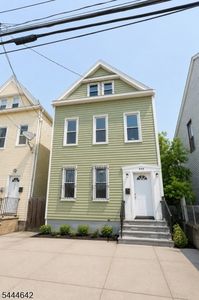 444 S 19Th St