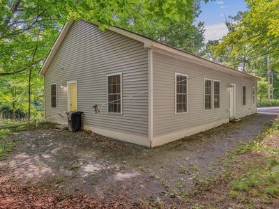 8 Orient Avenue