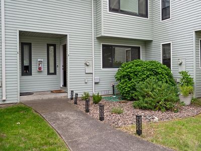 79 William Street #D